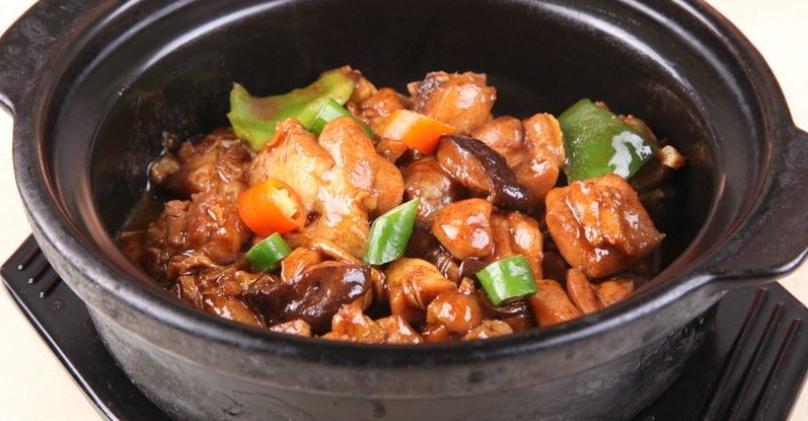 张一绝黄焖鸡米饭